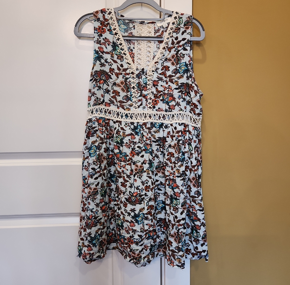 Umgee Light Blue Floral Tunic with White Crochet Trim